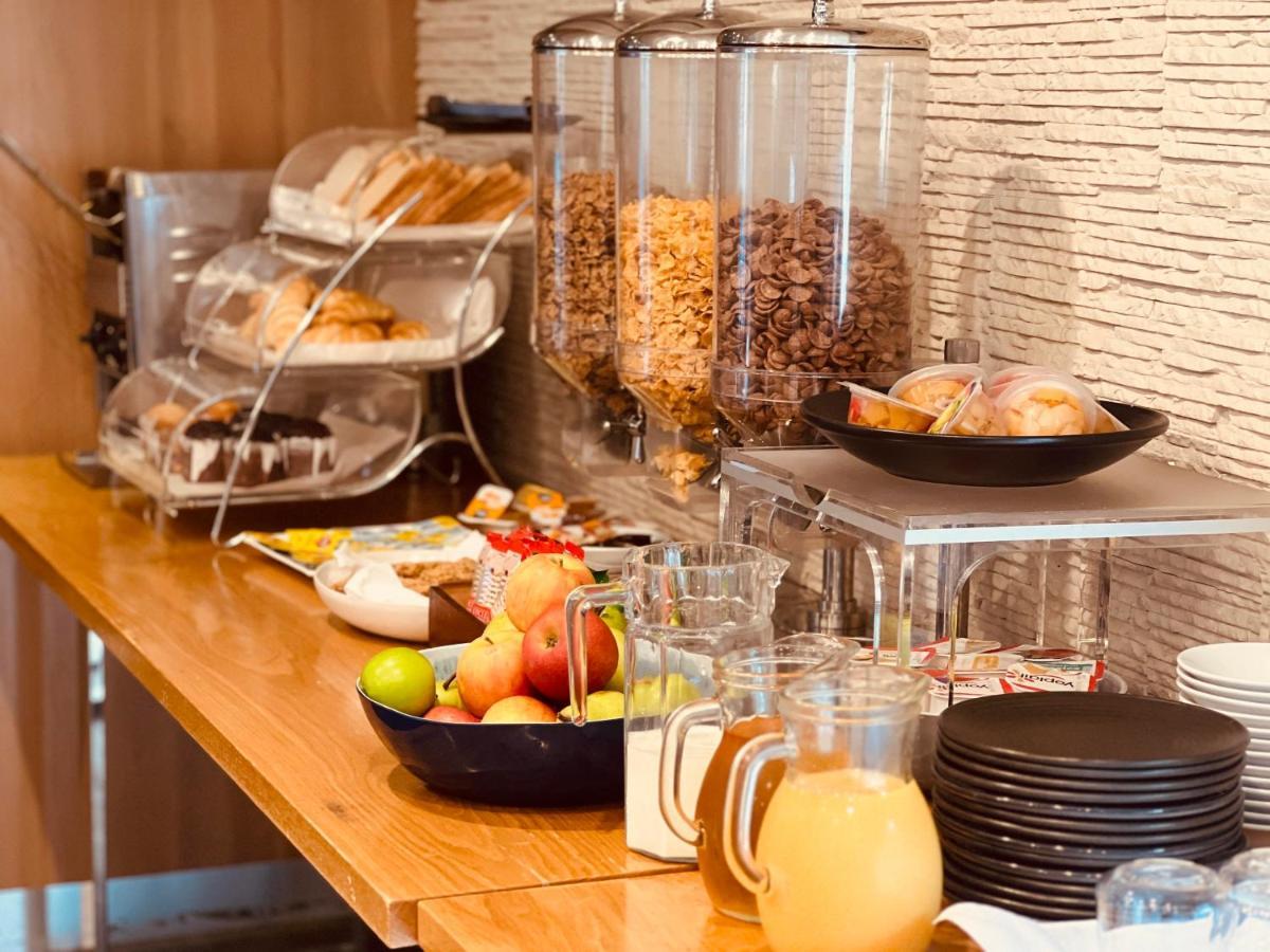 The Waverley International Hotel Glen Waverley Εξωτερικό φωτογραφία