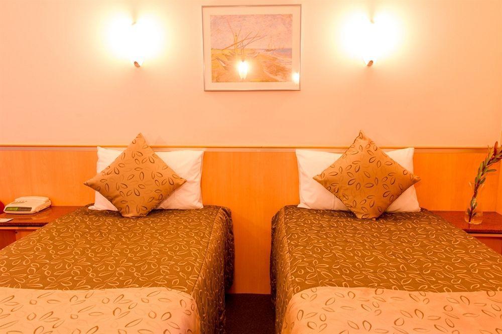 The Waverley International Hotel Glen Waverley Εξωτερικό φωτογραφία