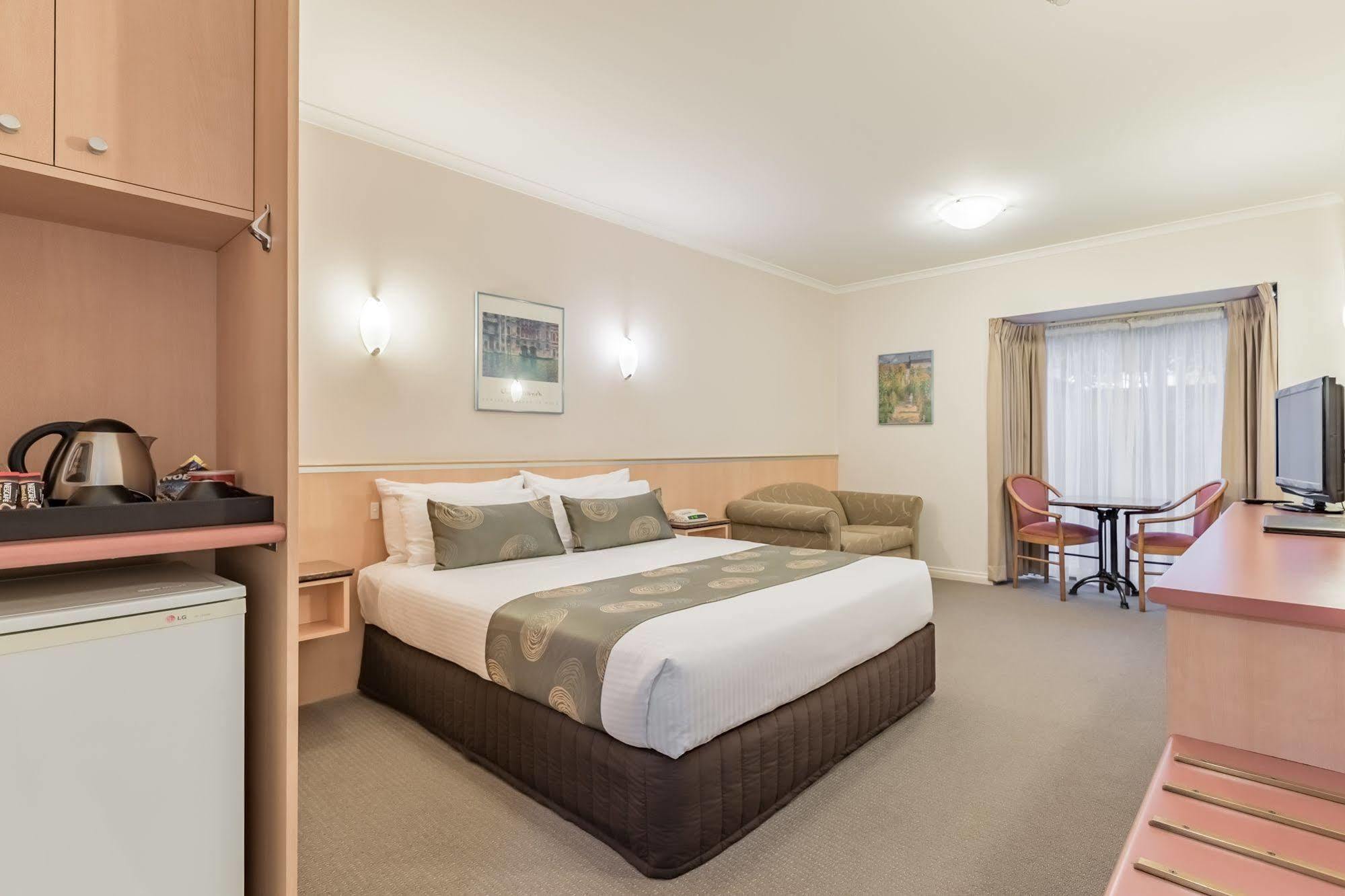 The Waverley International Hotel Glen Waverley Εξωτερικό φωτογραφία
